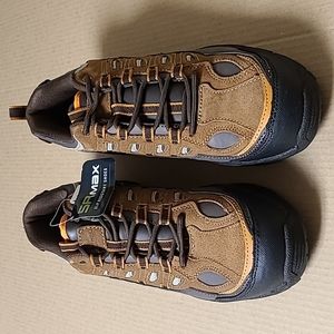 SRmax Slip resistant shoes